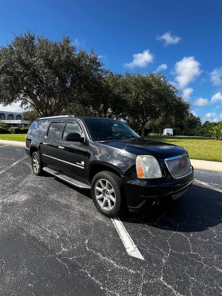 2012 GMC Yukon XL Denali's photo