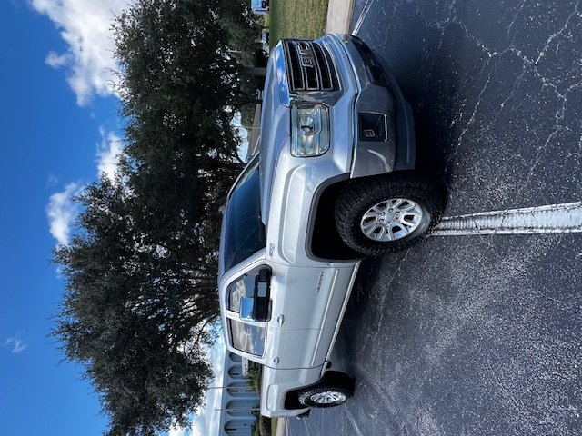 2015 GMC Sierra 1500 SLE's photo