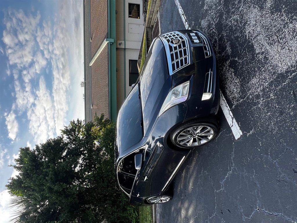 2014 Cadillac XTS Premium Collection's photo