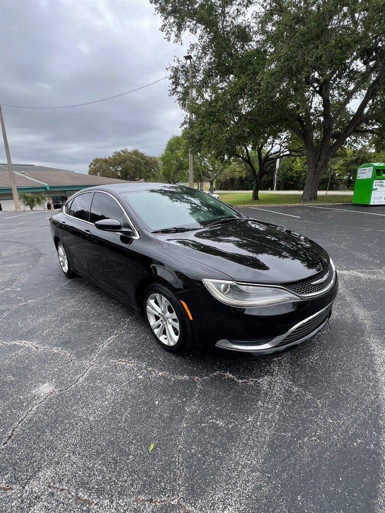 2016 Chrysler 200 Limited