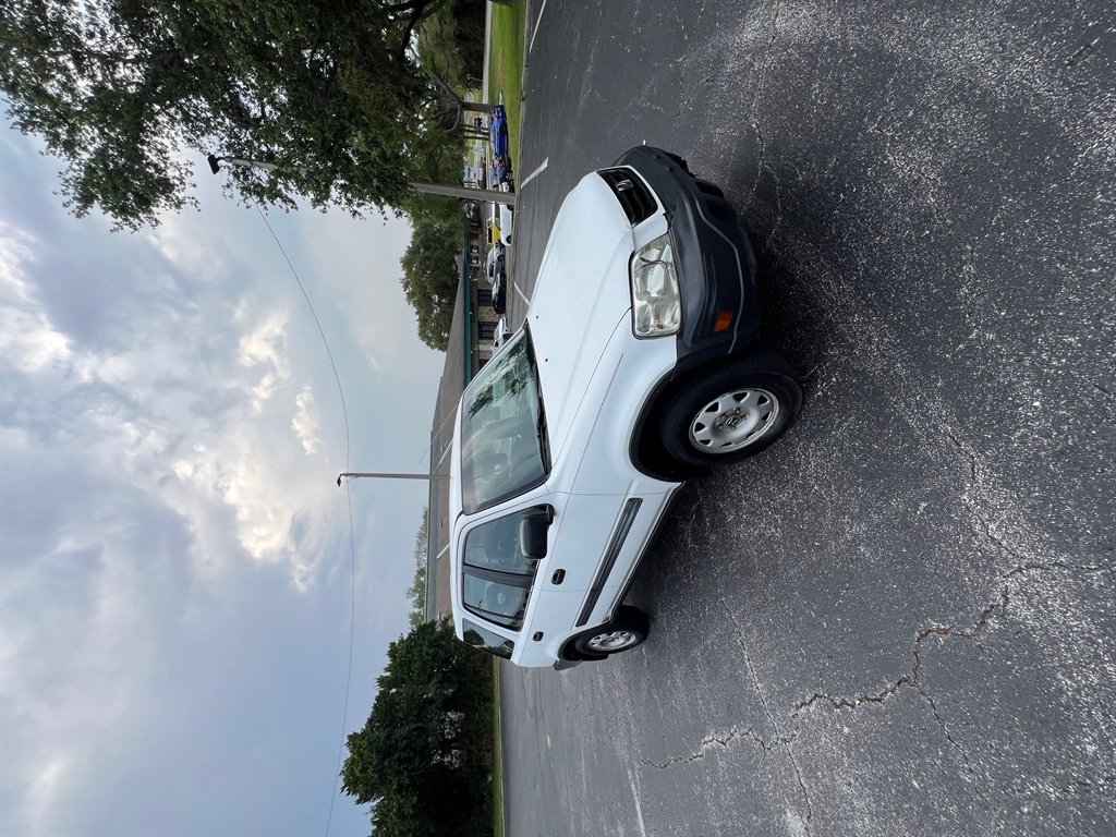 2001 Honda CR-V LX 4WD 4AT's photo